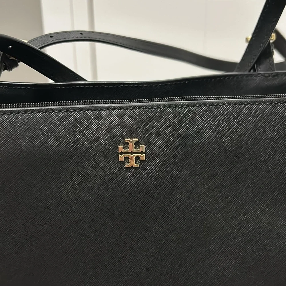 TORY BURCH York Leather Buckle Tote *black* - Picture 9 of 17